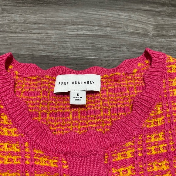 Free Assembly Women's Short Sleeve Tweed Sweater Tee, size small - Picture 8 of 9